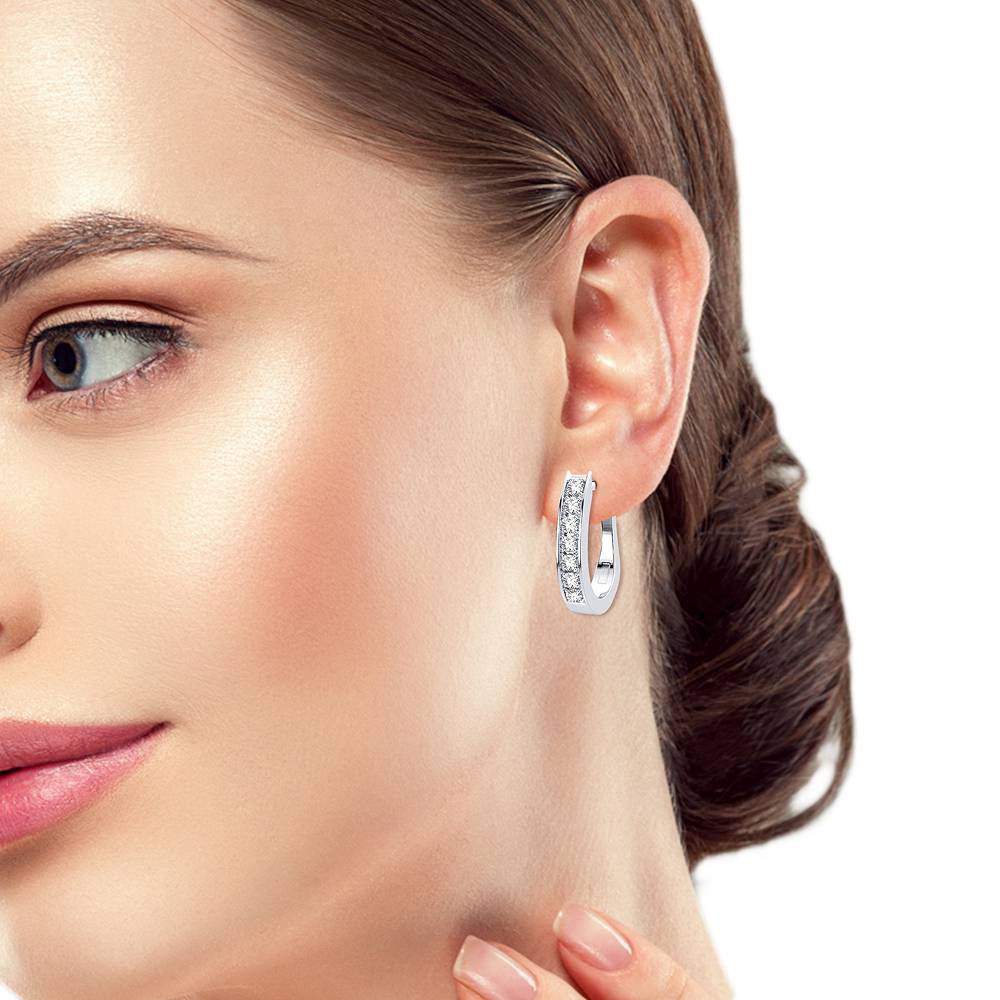 10K 0.06CT Diamond Earring