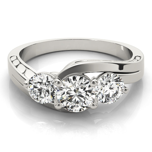 ENGAGEMENT RINGS 3 STONE ROUND