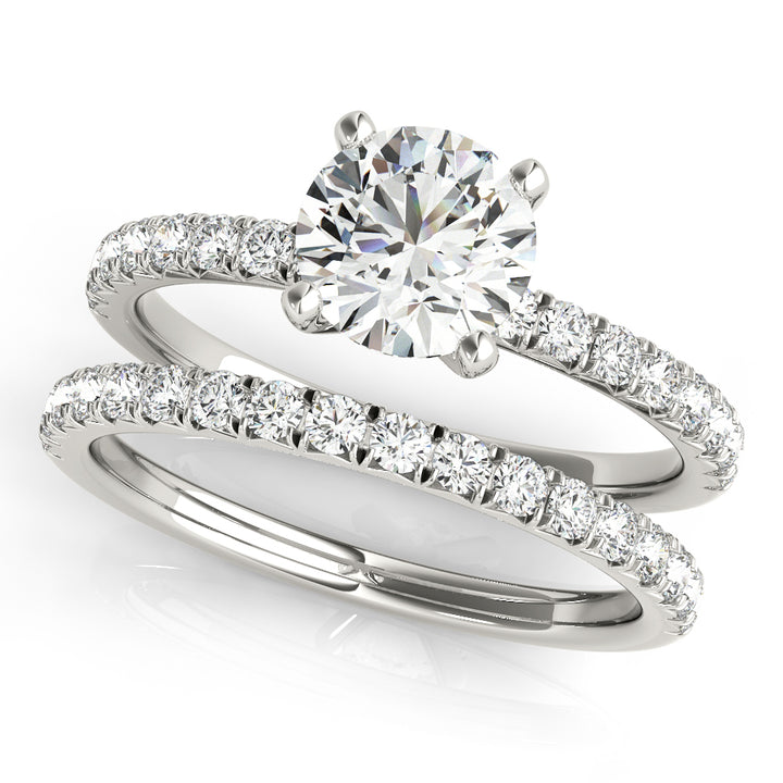 ENGAGEMENT RINGS ROUND CENTER